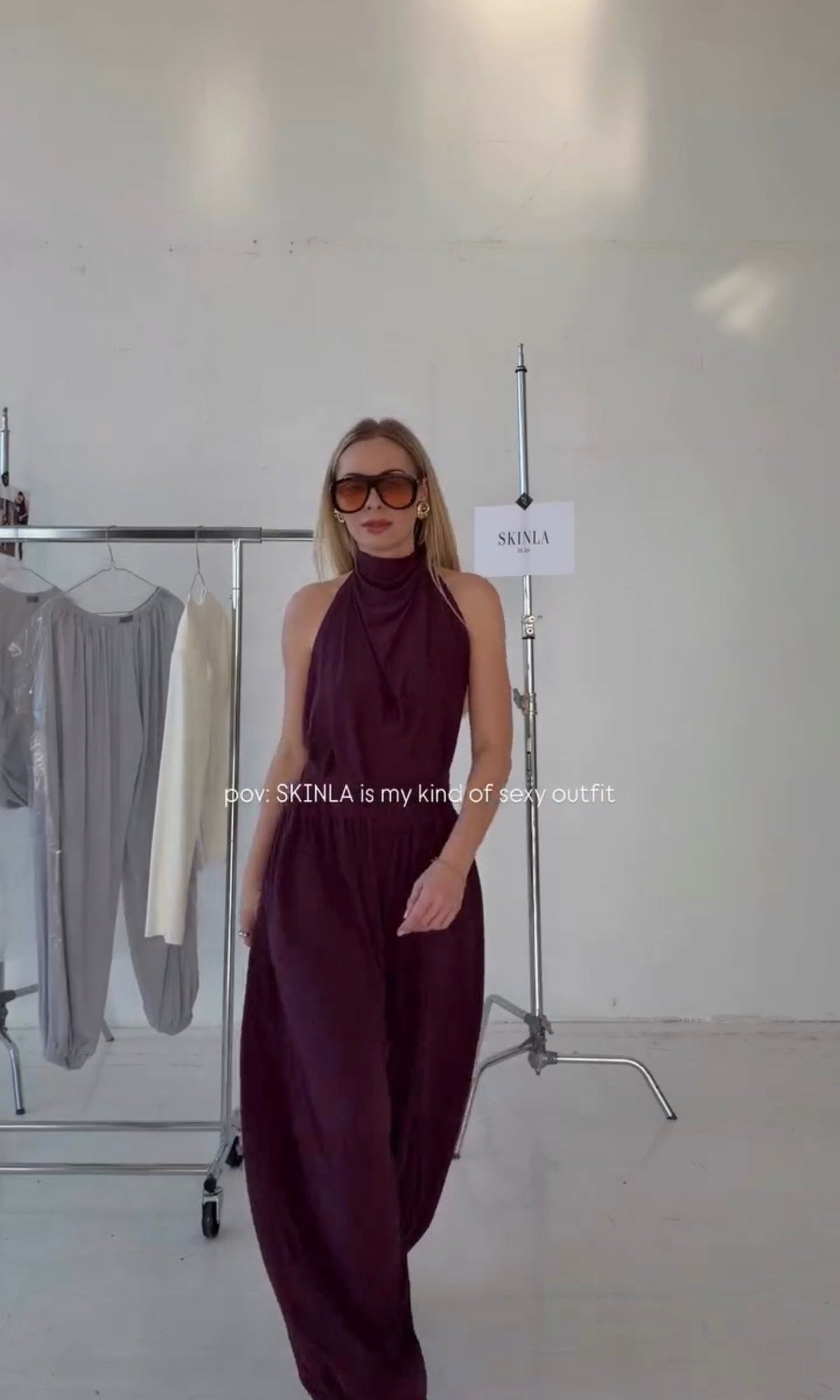 TRAJE SKINLA