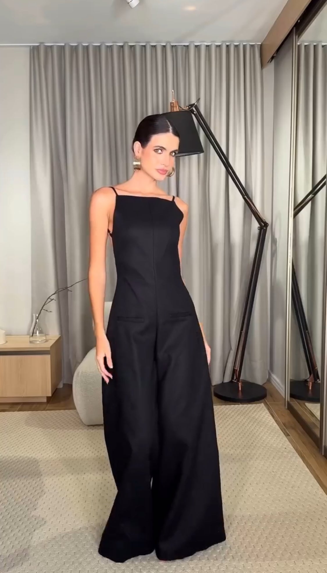 TRAJE INES